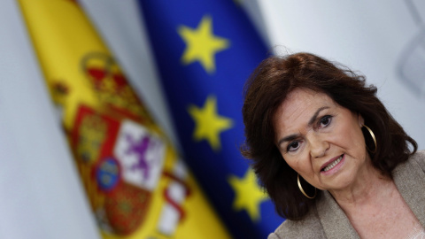 La vicepresidenta del Gobierno, Carmen Calvo, durante la rueda de prensa posterior a la reunión del Consejo de Ministros. EFE/Javier Lizón