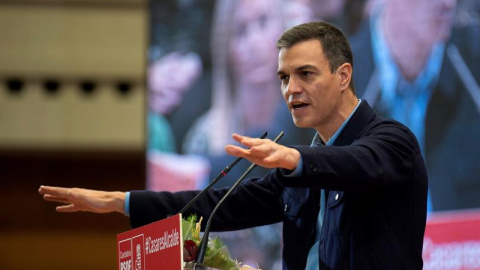 Pedro Sánchez durante su intervención en el acto de presentación del candidato a la alcaldía de Santander. (EFE)