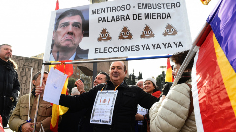 Manifestantes en Colón. Fernando Villar (EFE)