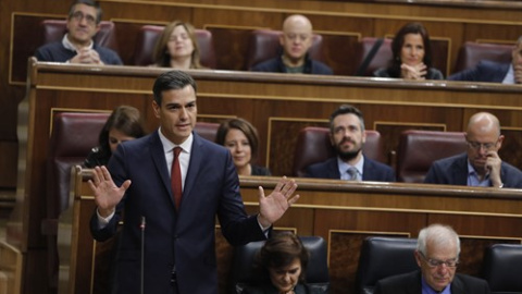 El presidente del Gobierno, Pedro Sánchez, interviene en una sesión de control al Gobierno en el Congreso. EUROPA PRESS