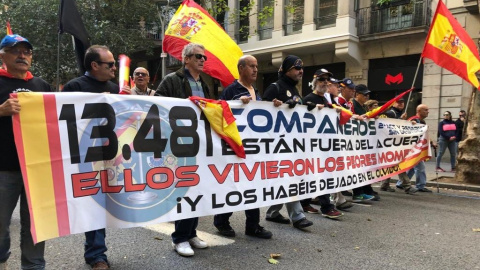 El sindicat policial Jusapol es manifesta pels carrers de Barcelona. @Jusapol