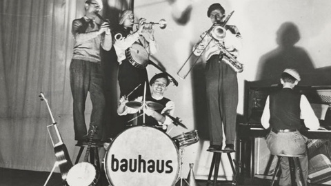 El grupo 'The bauhauschapel' durante un concierto celebrado en Dessau en 1930 © BAUHAUS-ARCHIV BERLIN