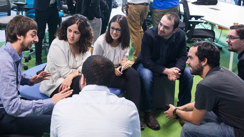 Participantes en uno de los programas para jóvenes emprendedores que impulsa el Banco Santander.