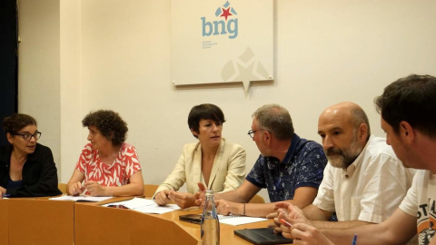 29/8/22 Ana Pontón, en el centro, durante la reunión de la ejecutiva nacional del BNG celebrada este lunes en Compostela.