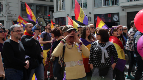 Imagen de la manifestación conmemorativa de la II República. 14/04/2019. PAOLA ARAGÓN