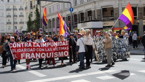 Imagen de la manifestación conmemorativa de la II República. 14/04/2019. PAOLA ARAGÓN