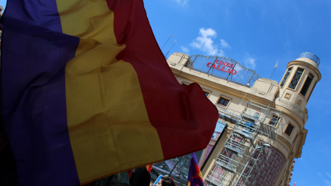 Imagen de la manifestación conmemorativa de la II República. 14/04/2019. PAOLA ARAGÓN