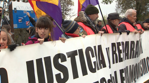 Varios colectivos piden la retirada de la tumba de Franco de los CaÃ­dos