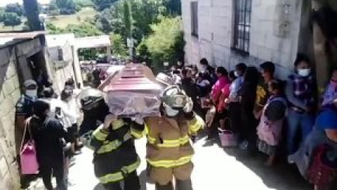 Mueren 12 personas de una misma familia en un incendio en Guatemala