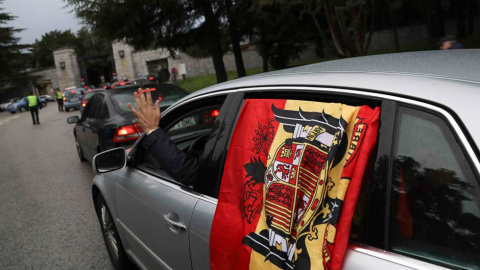 Hubo hasta atascos para entrar en el Valle de los Caídos. (SUSANA VERA | REUTERS)