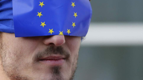 Más protección para los denunciantes y alertadores en la UE. REUTERS