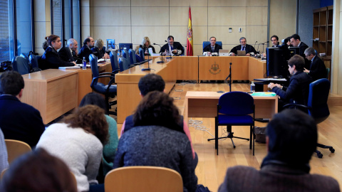 Vista de la reunión de la Sala de Apelación de la Audiencia Nacional, que revisa la sentencia que condenó a penas de entre 2 y 13 años de cárcel a ocho acusados de participar en la agresión a dos guardias civiles y sus parejas en la localidad navarr