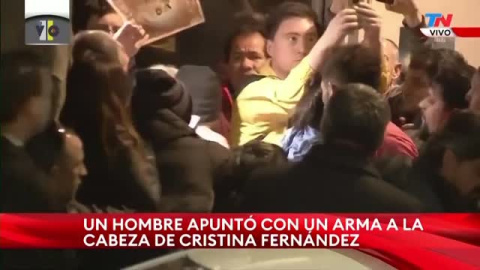 Intentan disparar a la cabeza a Cristina Fernández de Kirchner