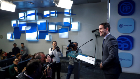 El secretario general del PP, Teodoro Garcia, durante la rueda de prensa posterior a la reunión del Comité de Dirección del partido, en la sede de Génova. EFE/Emilio Naranjo