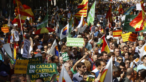 Fotografía de la manifestación contra la inmersión lingüística en Barcelona, Catalunya.