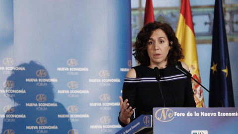 13/02/2019.- La secretaria de Estado de la España Global, Irene Lozano, durante su intervención este miércoles en un desayuno informativo del Foro de la Nueva Economía. EFE/J.P.Gandul