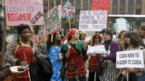 Manifestación para reivindicar la equiparación del régimen Especial del Empleo de Hogar al Régimen General de la Seguridad Social. EFE/Víctor Lerena/Archivo