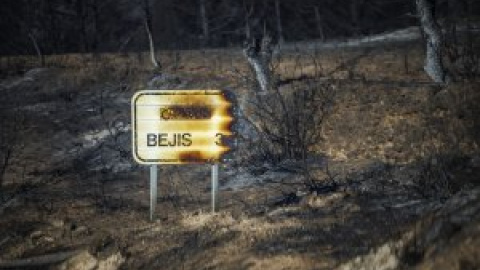 Controlan varios rebrotes en el incendio de Bejís:"Es un paisaje lunar con el 99% quemado"