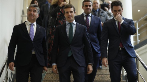 El senador Ignacio Cosidó junto al presidente del PP, Pablo Casado y el secretario general, Teodoro García Egea. EUROPA PRESS/Eduardo Parra.