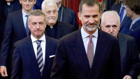 El lehendakari Iñigo Urkullu y el rey Felipe VI y Urkullu, en en la inauguración de la Asamblea Mundial de Universidades Jesuitas. EFE