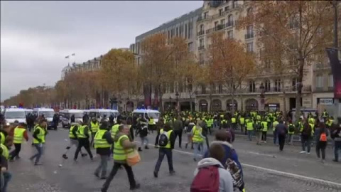 Disturbios en el centro de ParÃ­s en la manifestaciÃ³n de los chalecos amarillos