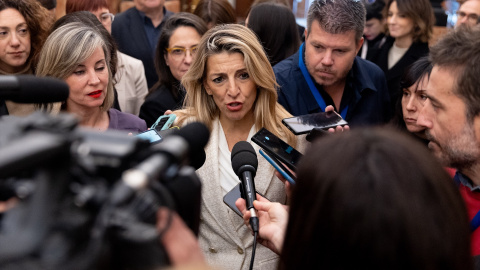 La vicepresidenta segunda y ministra de Trabajo, Yolanda Díaz. ofrece declaraciones a los medios tras un pleno en el Congreso de los Diputados.