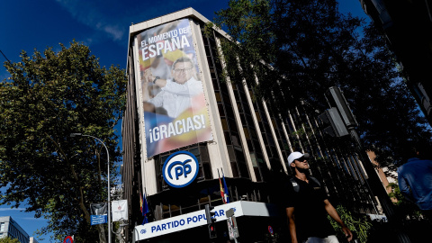 Exterior de la sede del Partido Popular en la calle Génova, a 2 de octubre de 2023, en Madrid.