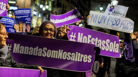 Manifestación en Barcelona convocada por la Xarxa Feminista de Catalunya. / EFE