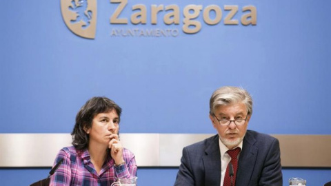 Luisa Broto junto a Pedro Santisteve, alcalde de Zaragoza | EFE