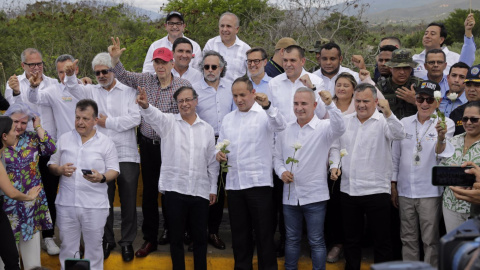 El presidente de Colombia, Gustavo Petro, y demás autoridades participan en el acto de reapertura de la frontera entre Colombia y Venezuela.