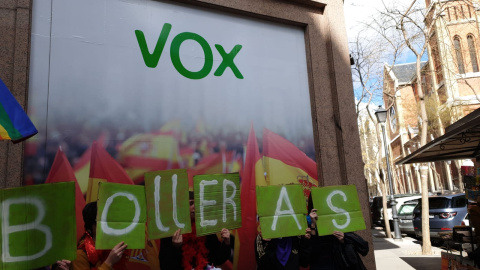 Protesta ante la sede de Vox en Madrid.- FERMÍN GRODIRA