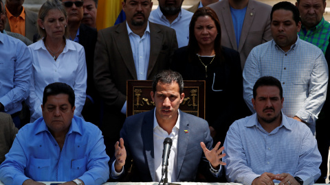 El opositor venezolano Juan Guaidó, durante una rueda de prensa en Caracas.- REUTERS/ Carlos Garcia Rawlins