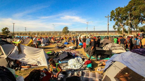 Integrantes de la caravana migrante en la ciudad de Tijuana, en Baja California (México). - EFE