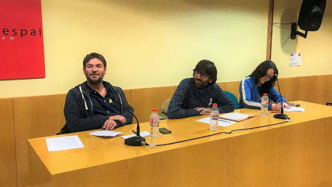 Albano Dante Fachín, Guillem Fuster i Muriel Rovira en roda de premsa de presentació de Front Republicà. EUROPA PRESS