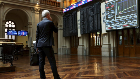 Imagen de archivo de la Bolsa de Madrid. REUTERS