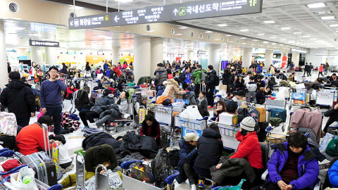 Pasajeros del aeropuerto de Jeju. Reuters