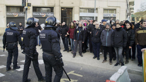 Mobilitzacions a la Gran Via de Barcelona pel 21-F. JOEL KASHILA