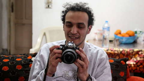 El fotoperiodista Mahmud Abdelshakur abu Zeid, conocido como "Shawkan" | AFP/ Mohamed El-Raai