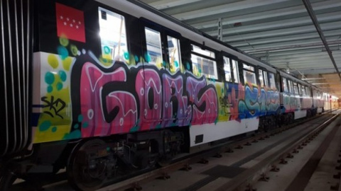 Vagones de metro de Madrid pintados. EP