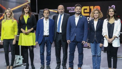 Cayetana Álvarez de Toledo, Laura Borràs, Jaume Asens, Vicent Sanchís, Gabriel Rufián, Meritxell Batet i Inés Arrimadas al plató de TV3. Televisió de Catalunya