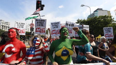 Manifestantes contra de la Cumbre del G20. / EFE - JUAN IGNACIO RONCORONI