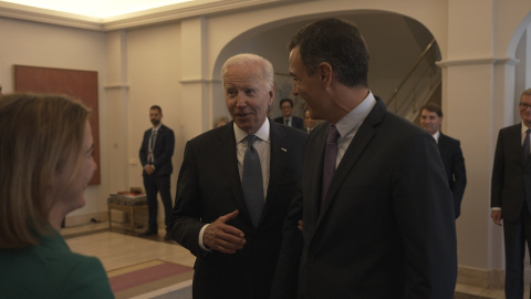 Pedro Sánchez y Joe Biden, en la serie documental sobre el funcionamiento interno de la Moncloa.