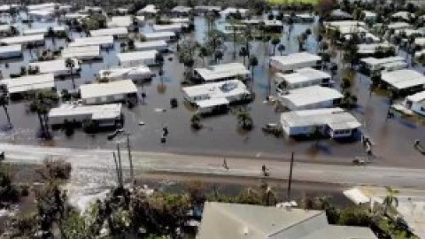 Impresionantes imágenes de la destrucción dejada por el huracán 'Ian' a su paso por Florida