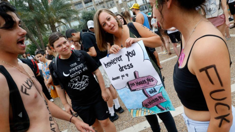 Manifestantes contra la violencia machista en una protesta de mayo de este año en Tel Aviv - Jack Guez / AFP