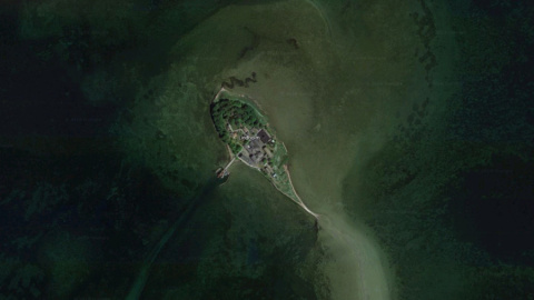 La isla de Lindholm, en Dinamarca, donde el Gobierno quiere aislar a migrantes y solicitantes de asilo que hayan cometido delitos graves.- GOOGLE MAPS