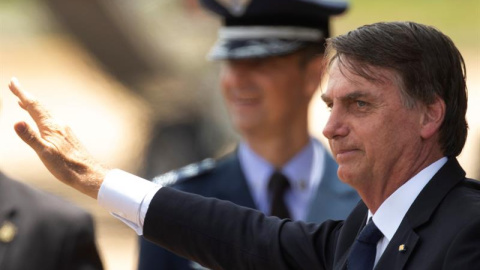 04/01/2019 - El presidente de Brasil, Jair Bolsonaro, participa en el relevo de la dirección del alto Comando de la Aeronáutica, hoy en Brasilia (Brasil). Bolsonaro, capitán de la reserva del Ejército, volvió a enaltecer hoy la fuerte presencia de lo