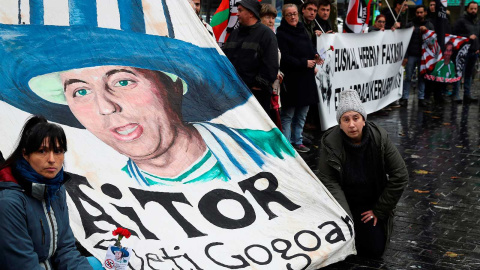 Acto de homenaje celebrado hoy en San Sebastián a Aitor Zabaleta, seguidor de la Real Sociedad