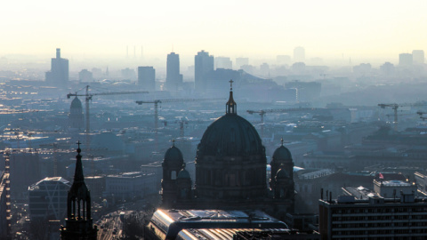 Fotografía de archivo de Berlín, capital de Alemania, desde las alturas.