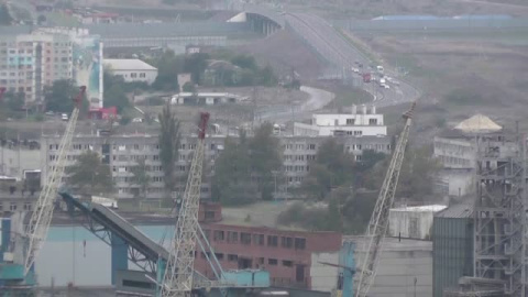 El tránsito en el Puente de Crimea vuelve a la normalidad tras la explosión