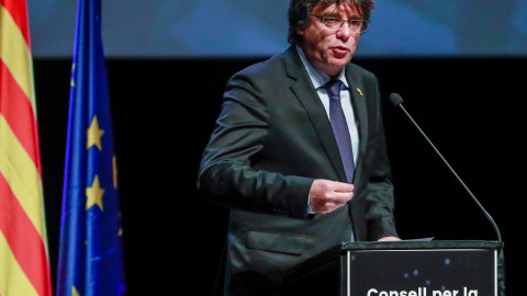 El ex presidente de la Generalitat Carles Puigdemont durante el acto de presentación del Consell per la República en Bruselas. EFE/Stephanie Lecocq